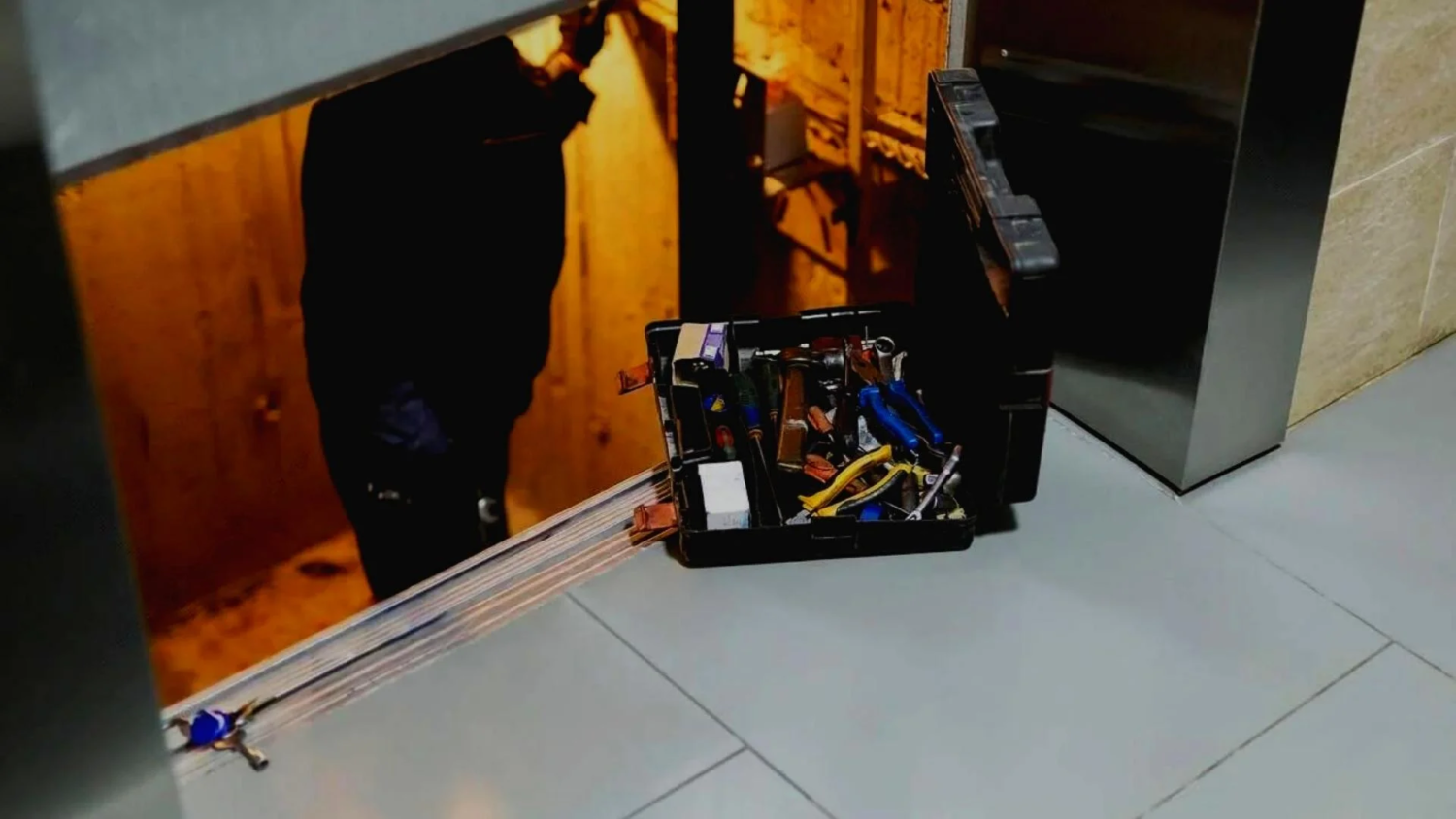 asansor-revizyon-hizmeti-210320231142-1500x844